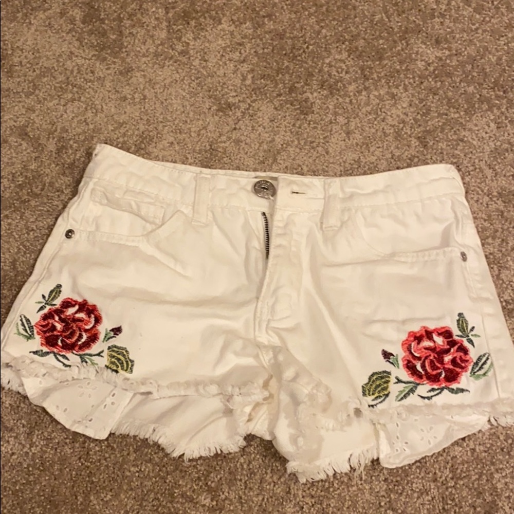 Girls size 14 guess shorts